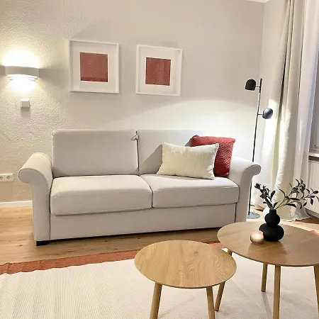 Westfluegel Mit Parkplatz Und Zentraler Lage Apartamento *