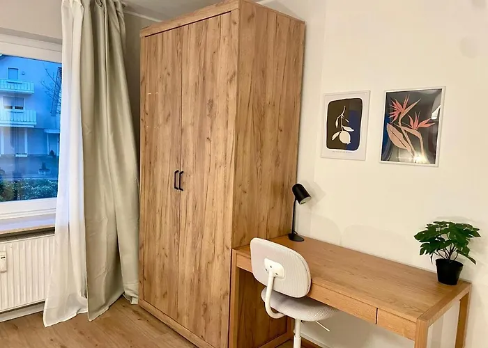 Appartement Westfluegel Mit Parkplatz Und Zentraler Lage *